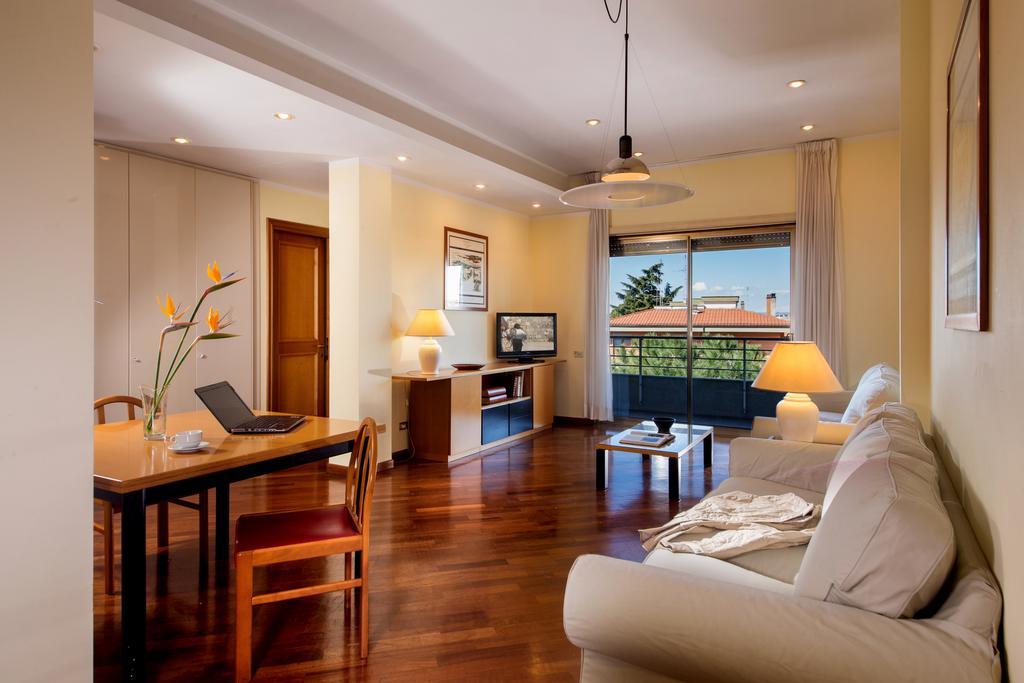 Parco Salario Apartahotel