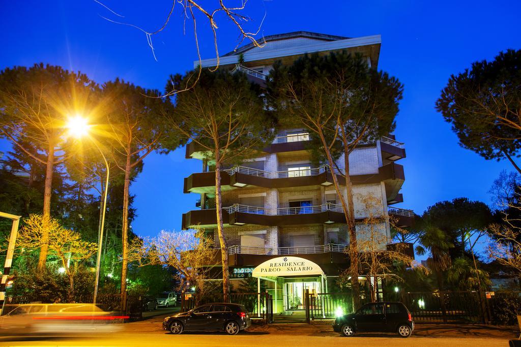 Parco Salario Apartahotel *