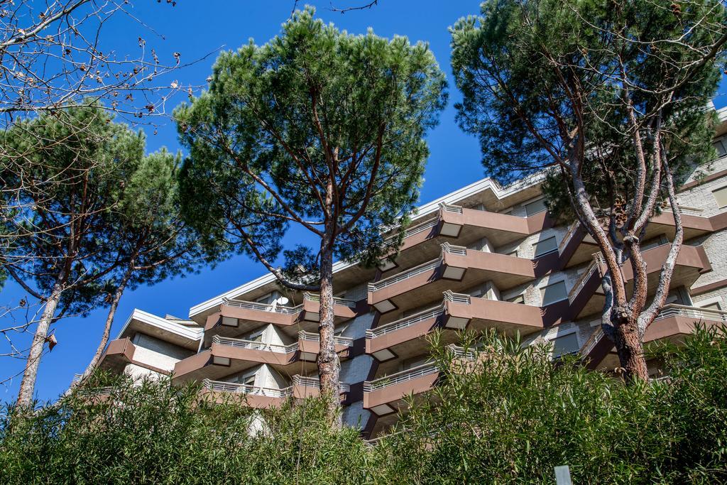 Parco Salario Apartahotel