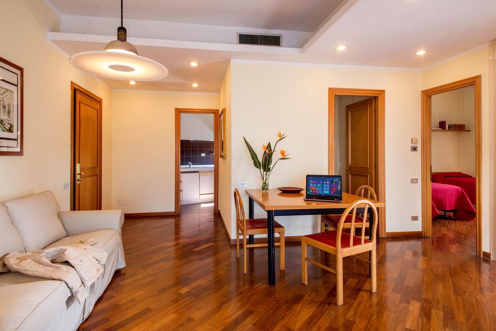 Apartahotel Parco Salario